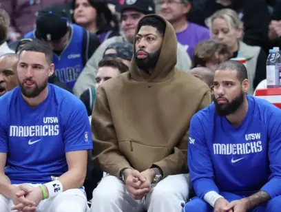 Anthony Davis Hawks Trade Possibility Grows